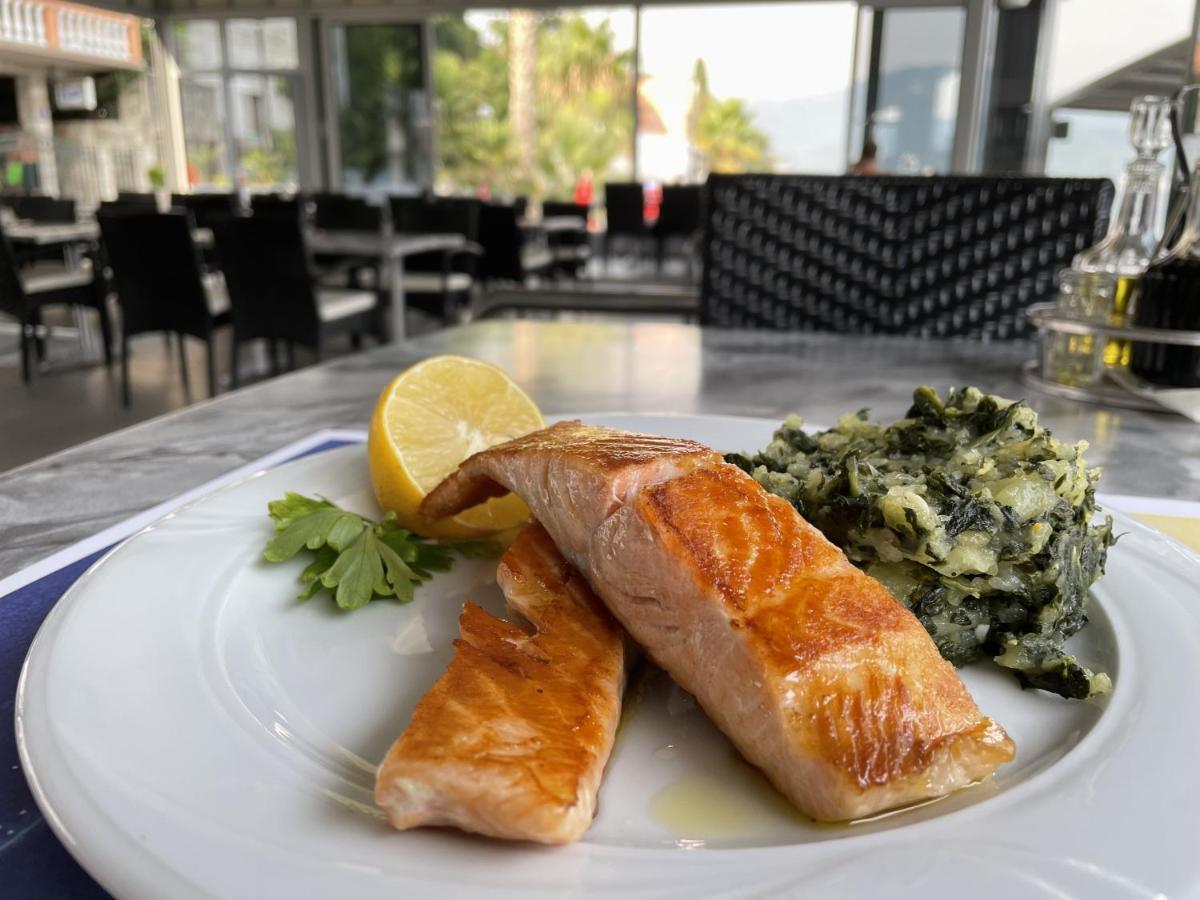 Hotel Azzurro แฮร์เซ็ก-โนวี ภายนอก รูปภาพ