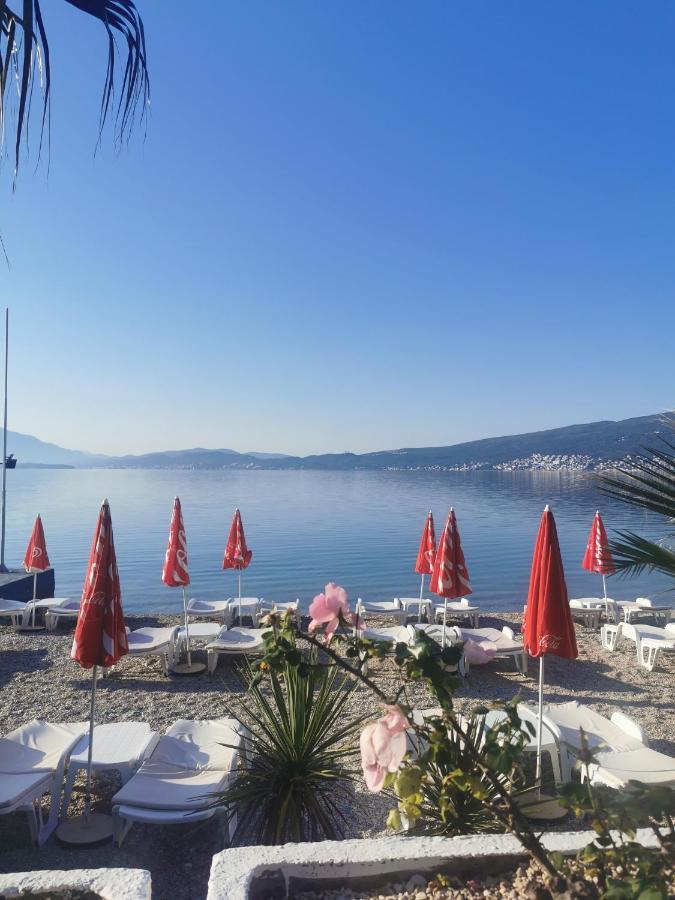Hotel Azzurro แฮร์เซ็ก-โนวี ภายนอก รูปภาพ