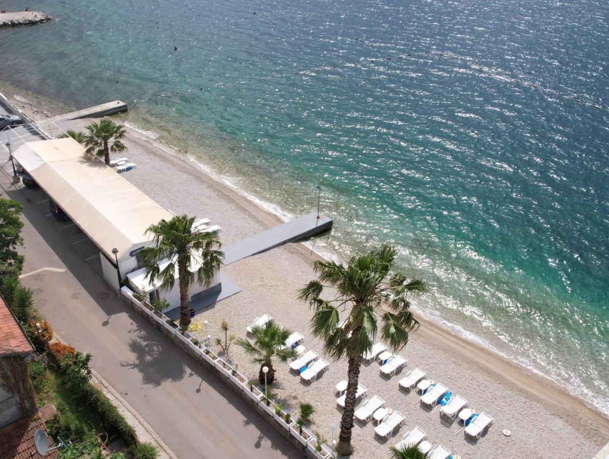 Hotel Azzurro แฮร์เซ็ก-โนวี ภายนอก รูปภาพ