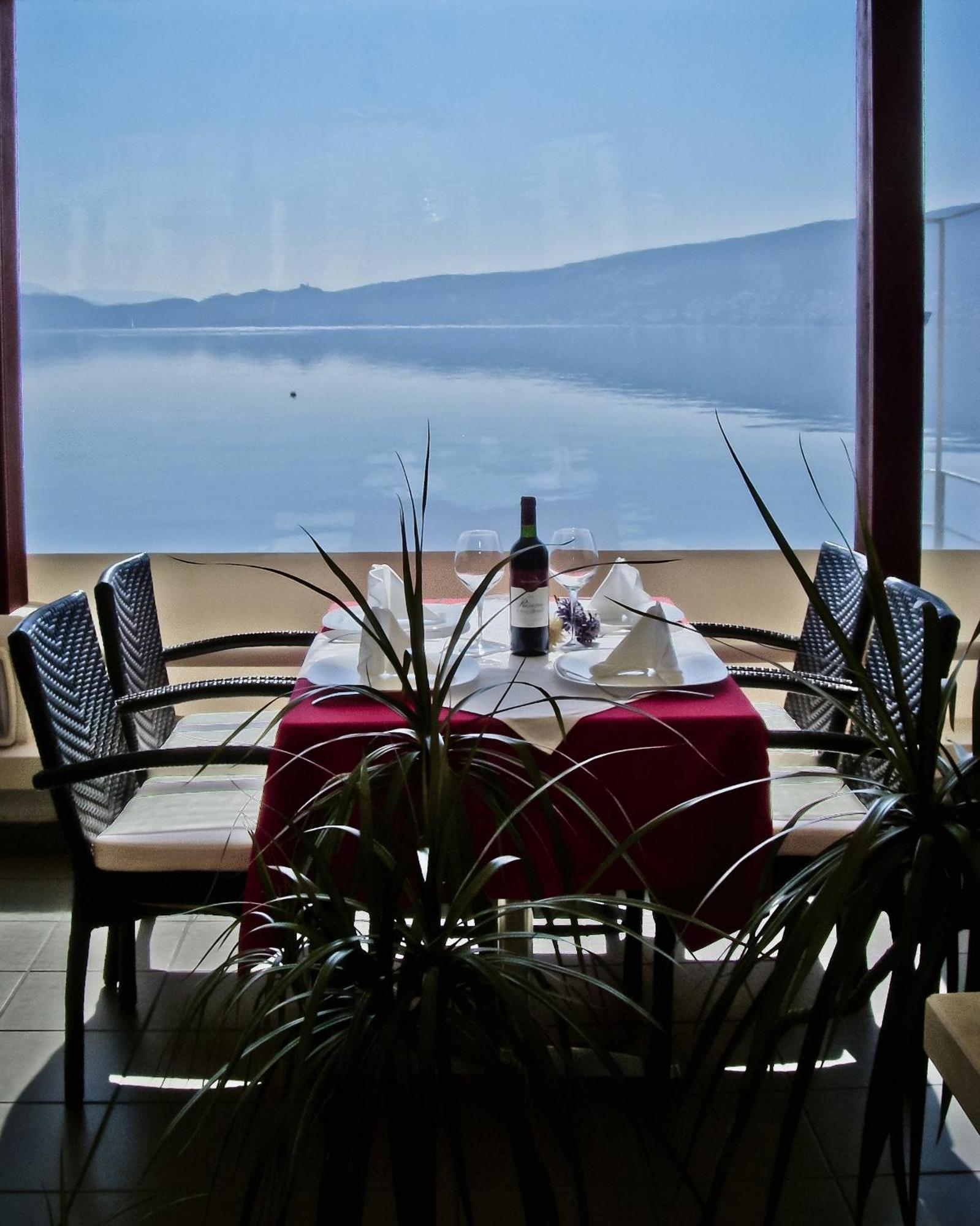 Hotel Azzurro แฮร์เซ็ก-โนวี ภายนอก รูปภาพ