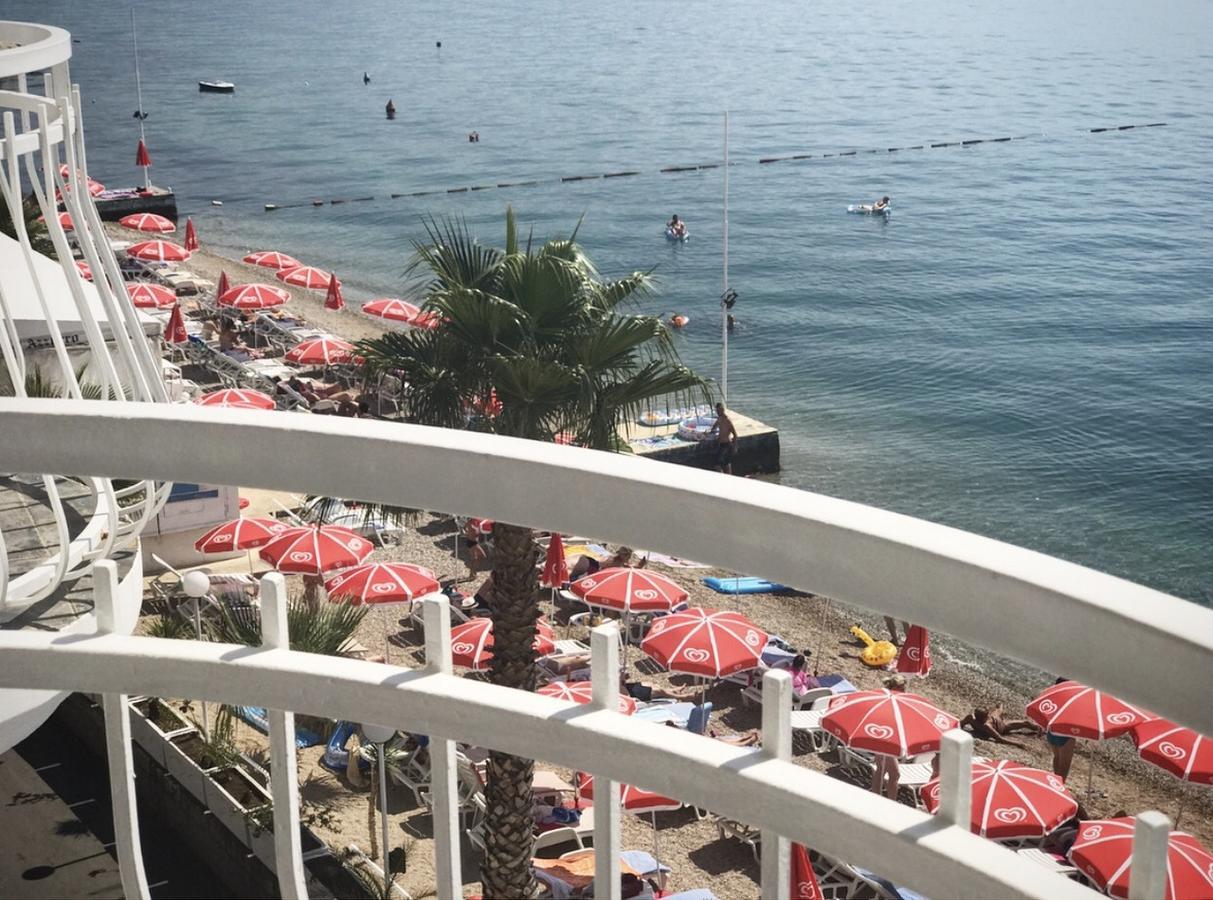 Hotel Azzurro แฮร์เซ็ก-โนวี ภายนอก รูปภาพ